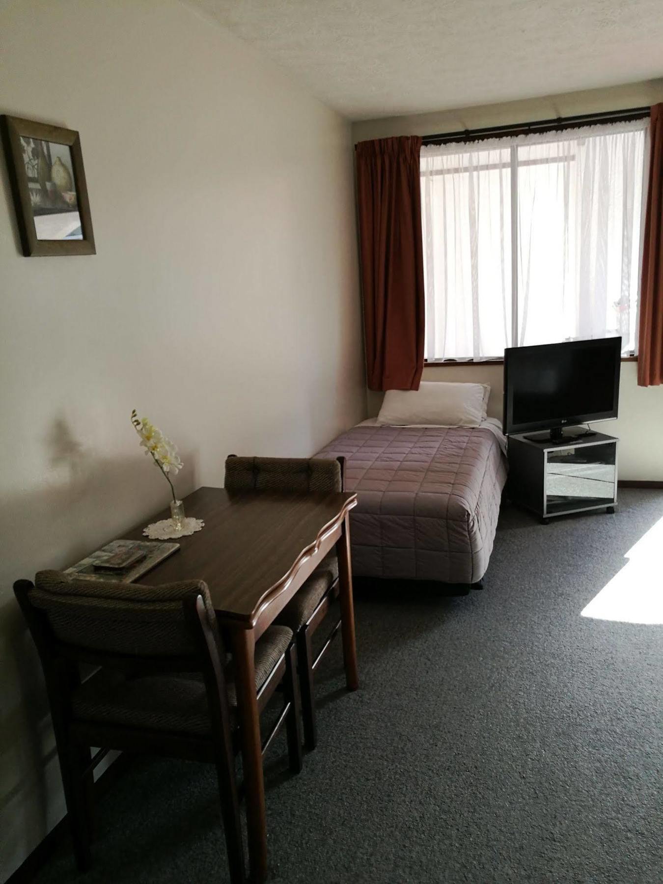 Motel Hacienda 3*
