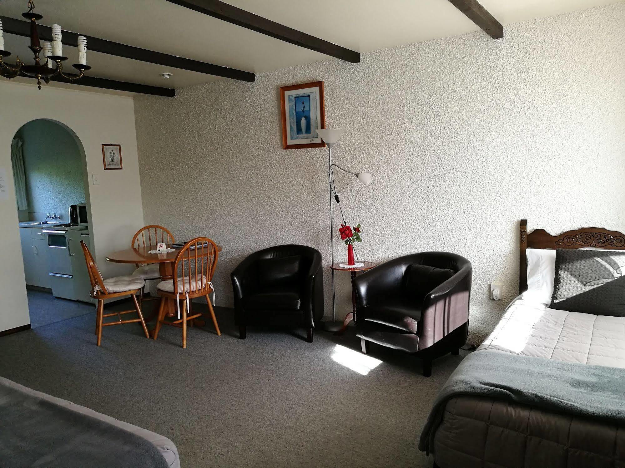 Motel Hacienda 3*